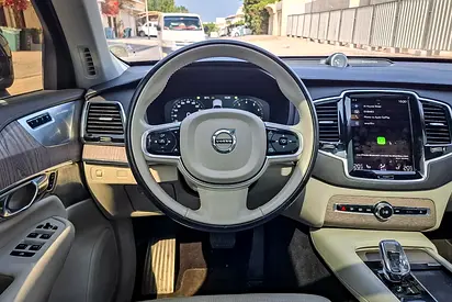 2022 Volvo XC90 photo 10