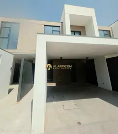Modern Family Home| Luxury 3BR | Spacious Layout