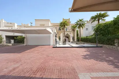 Lake View | Unfurnished | Garden Hall