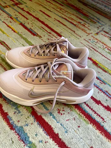 A’One MVPS pink basketball shoes