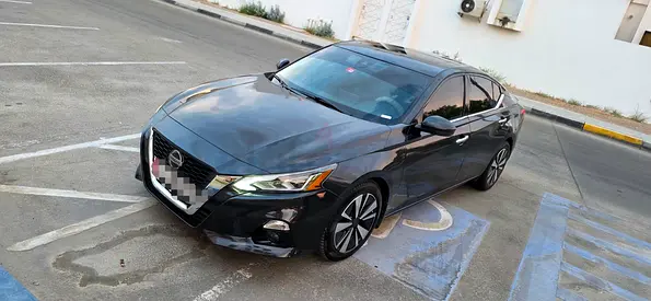 2021 Nissan Altima SL Full Options Mulkiya 1 year