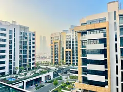 🏙️ Premium Pool View Studio | Spacious Size | Chiller Free | Prime Meydan Location