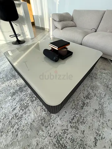 Modern coffee table with 2 storage drawers - glass top - solid and heavy