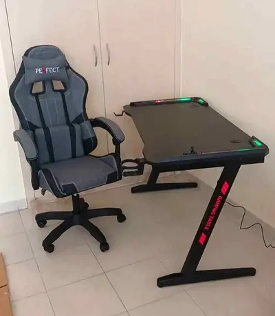 Brand new Gaming Table with Gaming Chair Available