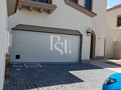 Single Row | 3 Balconies | Spacious Villa