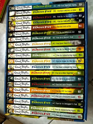 The Famous Five Enid Blyton paperback collection (multiple volumes) Set of 21 Books