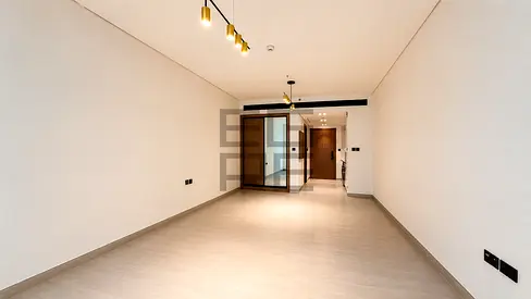 Brand New Studio | Best Price | Fitted Kitchen