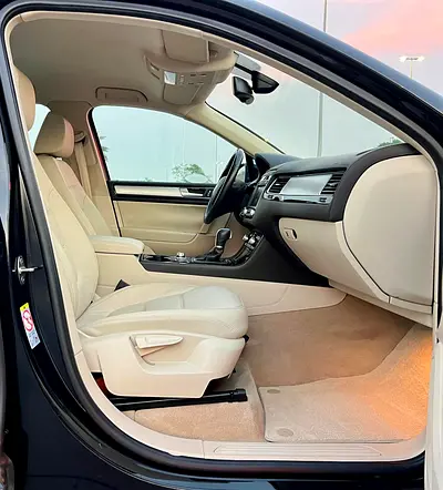 2016 Volkswagen TOUAREG — миниатюра 10
