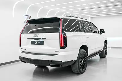 2025 Cadillac ESCALADE photo 4