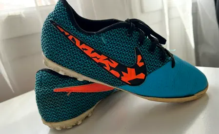 Football shoes size 38
