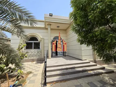 Luxury Villa | 3BR | Central AC | 4 Washroom | Big Hall+Majlis | Beautiful Garden | 2 Parking