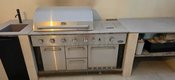 Fired wood pizza oven and BBQ grill with refrigerator