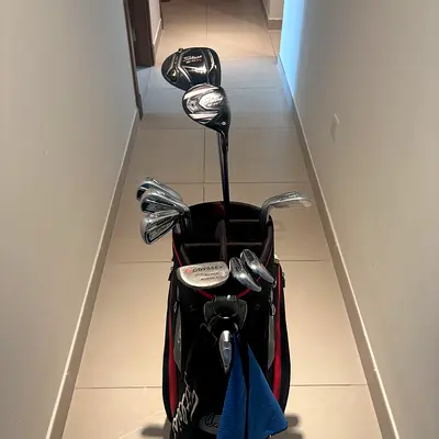 Titleist AP2 Golf Club Set, Driver, Fairway Wood with Putter and Bag