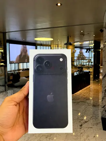 Iphone 18 pro max 256GB Phyiscal Sim black