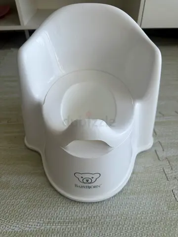 BabyBjörn Premium Potty Training Chair – White
