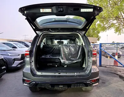 2026 Toyota FORTUNER — миниатюра 17