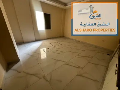 استديو بمساحة كبيرة جدًا في الطابق الأرضي وتكييف سبليت في النعيمية 1 عجمان