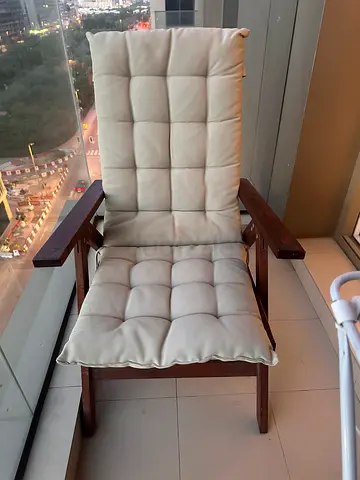 Reclining and foldable outdoor chairs with Cushion seats