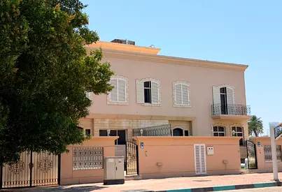 Big Commercial Villa | Prime Location | Hot Deal