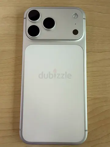 Apple iPhone 17 Pro Max 256GB Silver | 95% Battery | Warranty until Jan 2027 | BILL AND BOX. 3,950