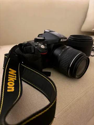 Nikon D5200 DSLR with 18-55mm kit lens - Good working condition