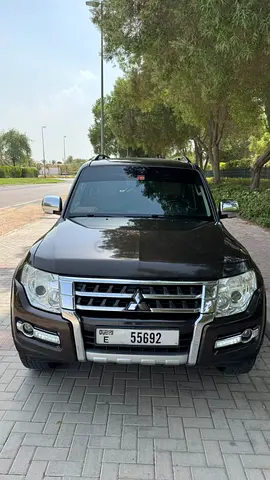 2017 Mitsubishi Pajero GLS GCC Specs