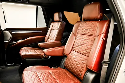 2025 Cadillac ESCALADE — миниатюра 16
