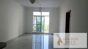 Bright 1BR Apartment | Easton Court Motor City | Multiple Views