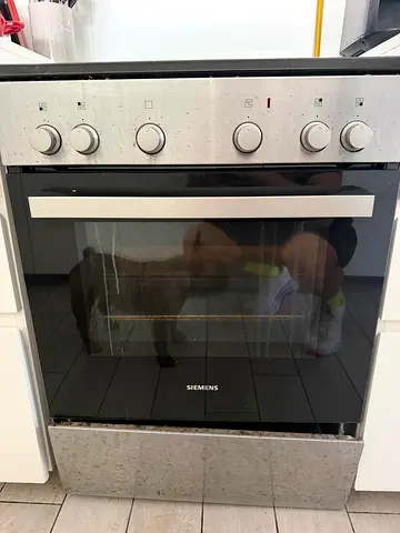 Siemens Built-in Electric Oven - Good Working Condition