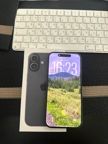 Iphone 17 Black for sale 256 gb 100% battery
