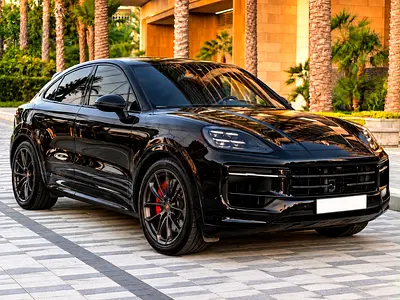 2025 Porsche Cayenne GTS Coupé | AED 120k Factory Options | 24,500 km | Lightweight Carbon Package