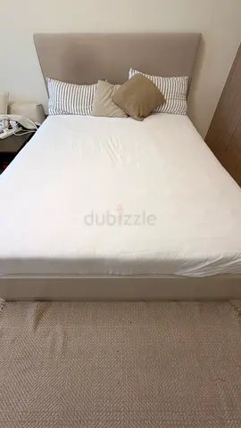 Queen Size Hydraulic Storage Bed