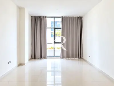GOLF VIEW STUDIO | GOLF PROMENADE 3-A | BALCONY ACCESS