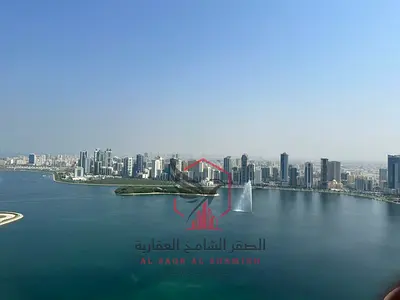 ثلاث غرف وصالة باطلالة بحرية كاملة مع غرفة خادمة ماستر و جميع الغرف ماستر