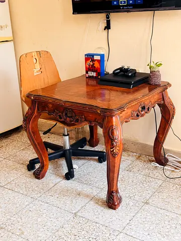Antique-style Carved Wooden Side Table / Small Writing Desk with Moving study chair