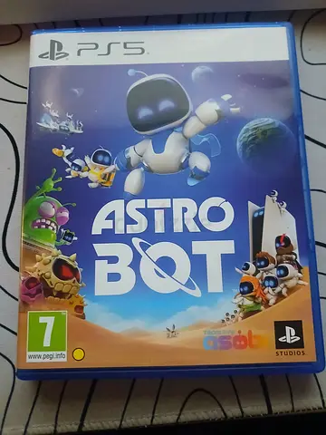 Astro Bot (PS5) - Physical Disc - Like New