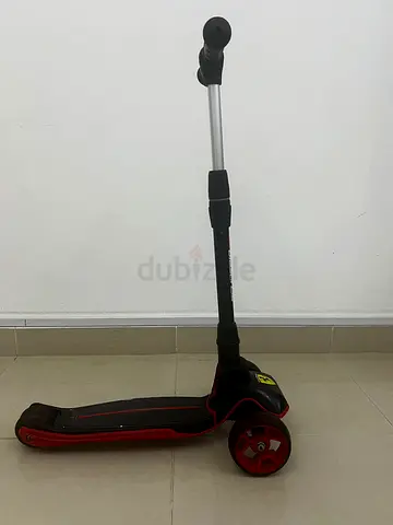 Kids 3-Wheel Scooter with Adjustable Handle - Red/Black