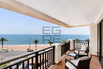 Luxury | Beachfront | Full Sea View