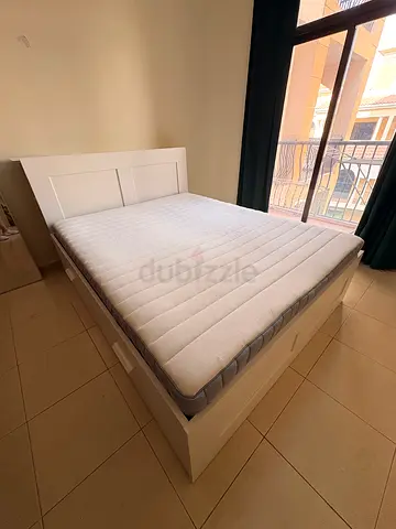 White IKEA bed frame + mattress - queen 160x200cm
