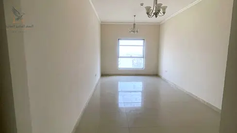 شقة ثلاث غرف وصالة وبلكونه اطلاله مفتوحه للإيجار السنوي في عجمان منطقة النعيمية 1