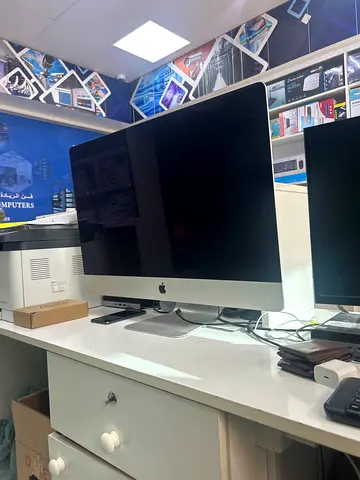 Apple iMac All-in-One Desktop Computer - 21.5" (Used)