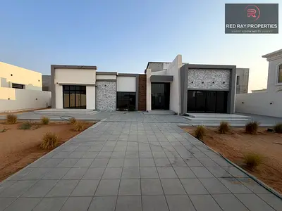 فيلا مفروشة للإيجار في الرفاعة، رأس الخيمة، تضم 3 غرف نوم ماستر، غرفة خادمة، 5 حمامات، صالة واسعة ومساحة خارجية مناسبة للعائلات، بموقع هادئ ومميز لكم.