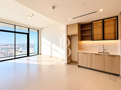High Floor | Ready to Move | Brand New | Bright
