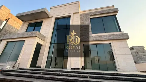 فيلا فاخرة 5غرف ماستر | مساحات رحبة وتصميم راقى |تشطيبات عالية الجودة | 2صالة +مجلس |حديقة كبيرة مع جلسات خارجية