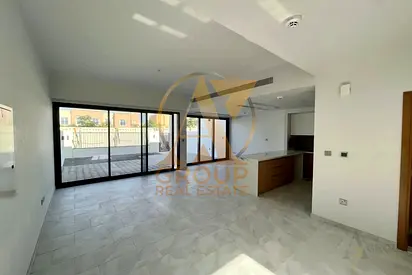 Must See | Vacant | 4BR + Maid | End Unit