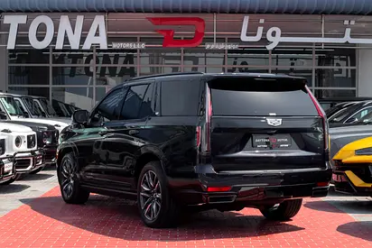 2024 Cadillac ESCALADE photo 2