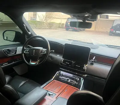 صورة 5 لـ 2018 Lincoln NAVIGATOR