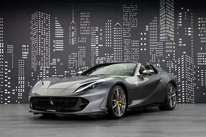 صورة 2 لـ 2020 Ferrari 812 GTS