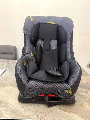 Convertible Infant/Toddler Car Seat - Good Condition