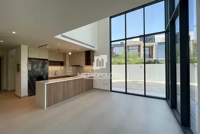 Multiple Options | Larger Plot | Corner Unit